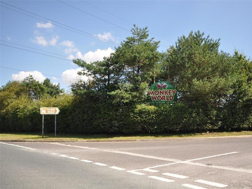 Tavern Way 코프 성 외부 사진